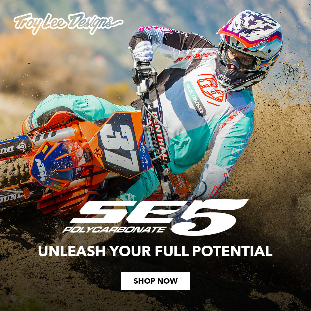 Troy Lee Designs SE5 Helmets