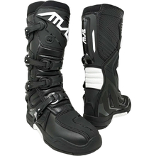 Atlas Traction Black Boots