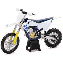 NewRay Toys Husqvarna FC 450 2019 1:12 Scale Replica