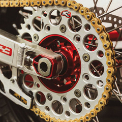 Changing sprockets hot sale on dirt bike