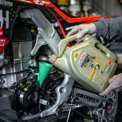 The Ultimate Guide to Dirt Bike Oils & Oil Filters